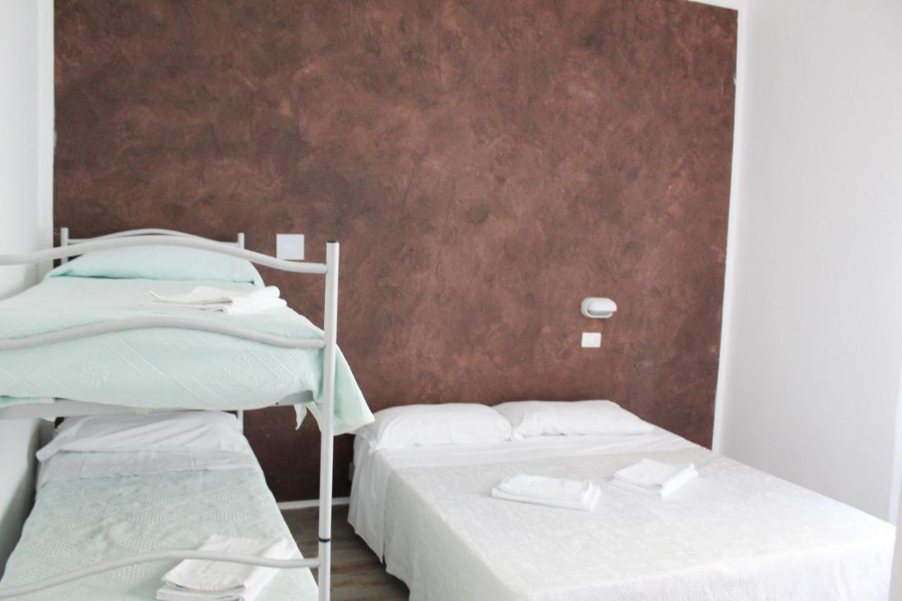 Hotel Luna Ріміні Екстер'єр фото